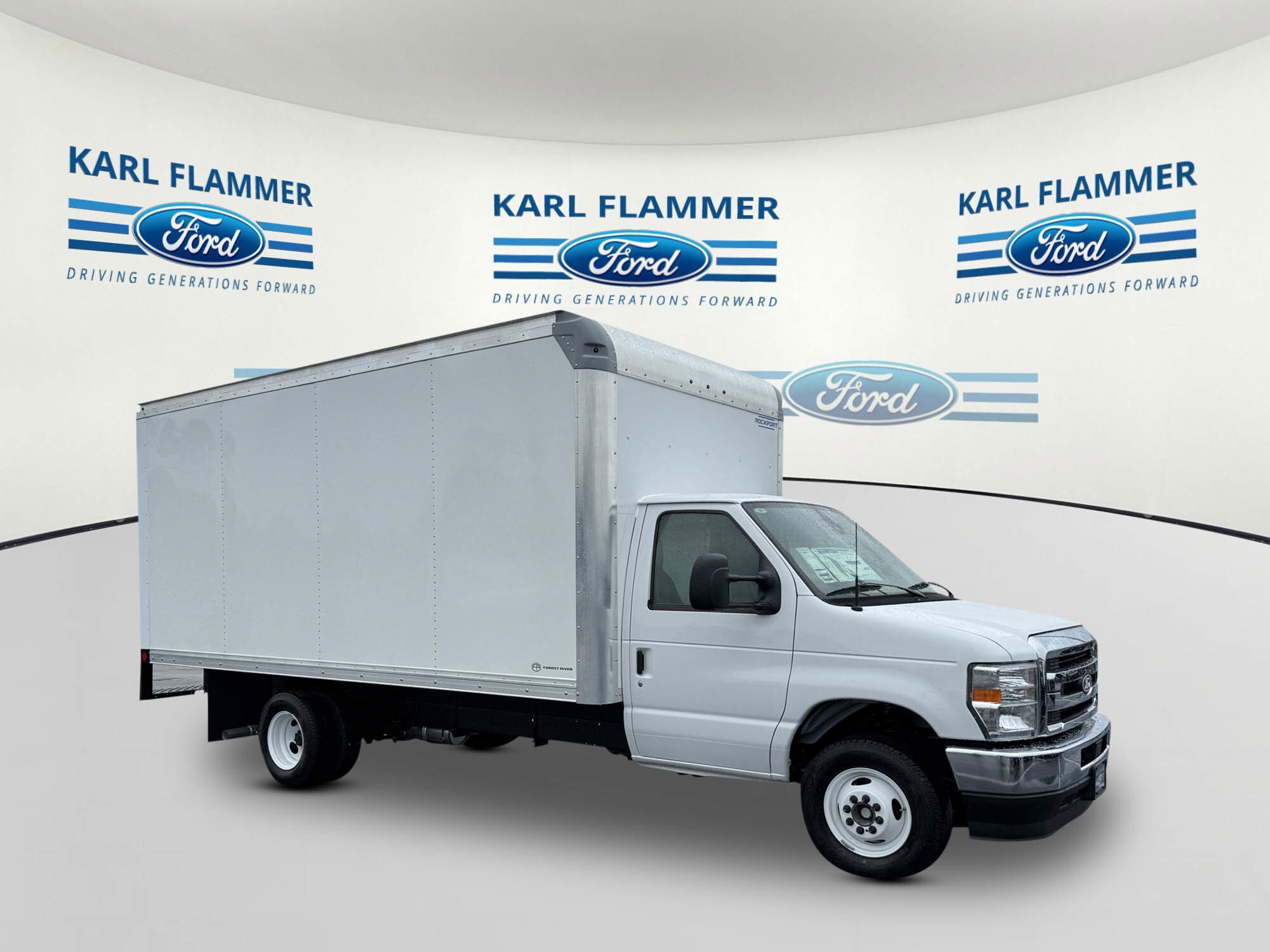 2026 Ford E-Series DRW E-450 Super Duty 176 in WB's photo