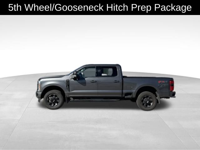 2023 Ford F-350 Lariat photo 3
