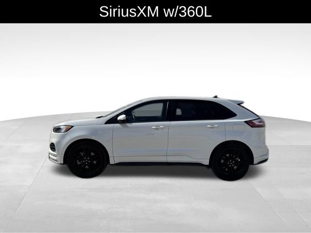 2022 Ford Edge ST photo 3
