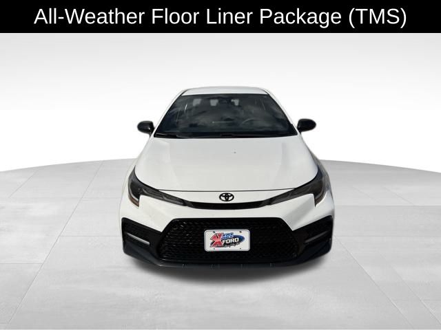 2022 Toyota Corolla SE photo 2