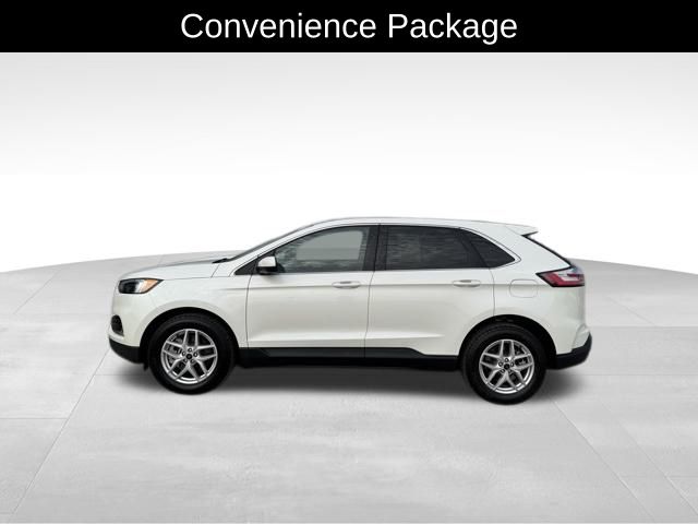 2023 Ford Edge SEL photo 3