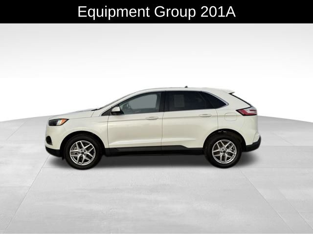 2023 Ford Edge SEL photo 2
