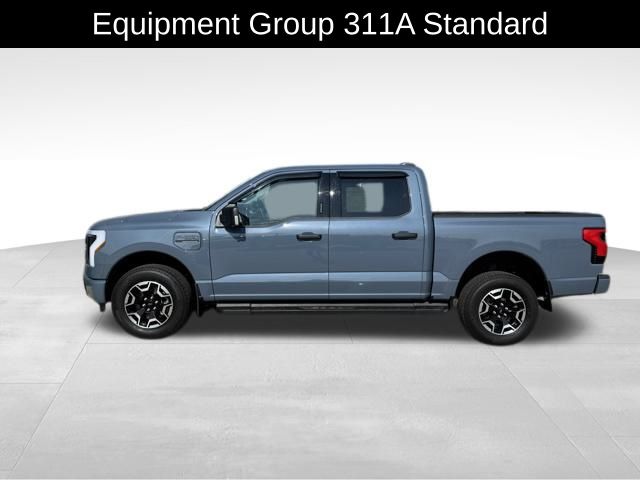 2023 Ford F-150 Lightning XLT photo 3