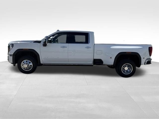 2026 GMC Sierra 3500HD Denali Ultimate - Photo 2