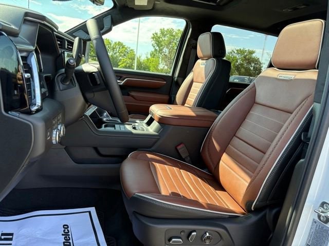 2026 GMC Sierra 3500HD Denali Ultimate - Photo 19