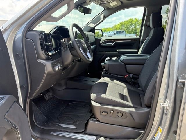 2026 GMC Sierra 1500 SLE - Photo 11