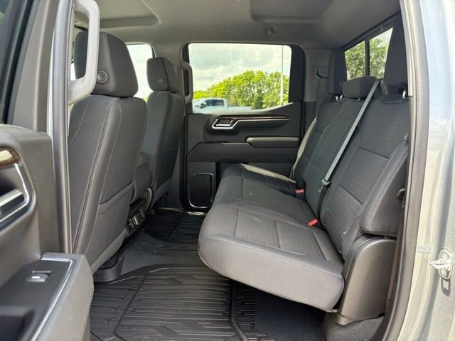 2026 GMC Sierra 1500 SLE - Photo 20