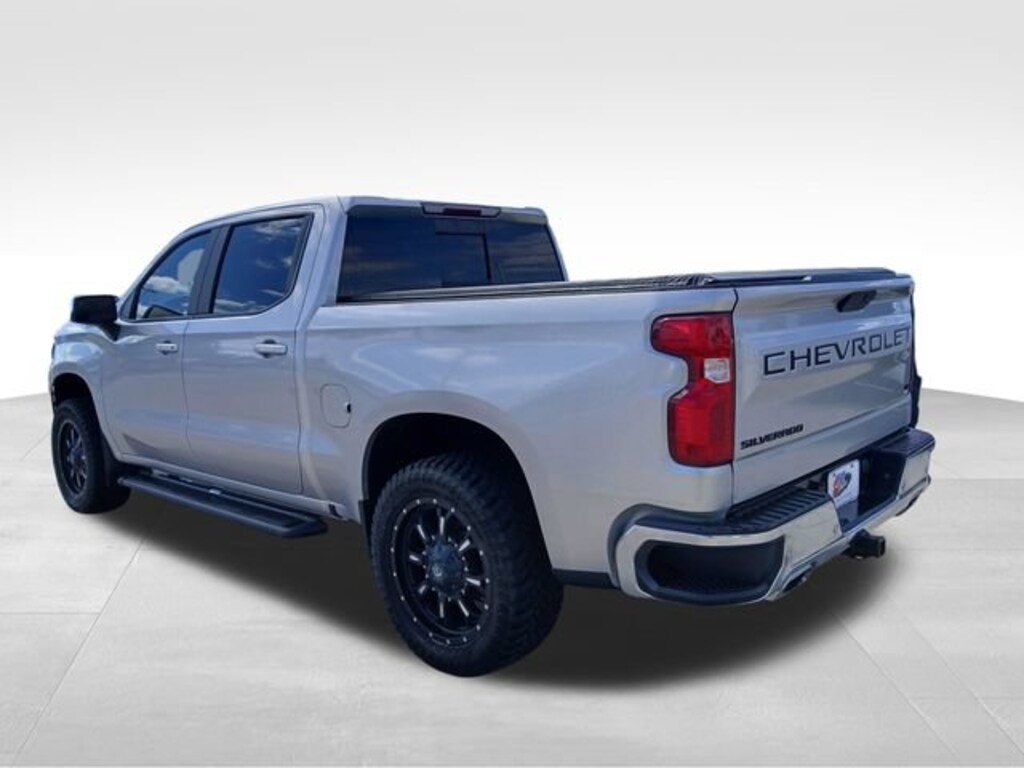 Used 2021 Chevrolet Silverado 1500 LT Truck Crew Cab