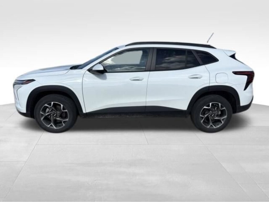 Used 2024 Chevrolet Trax LT SUV