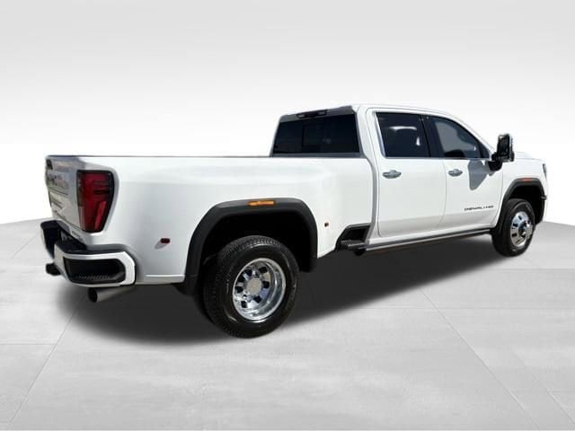 2026 GMC Sierra 3500HD Denali Ultimate - Photo 6