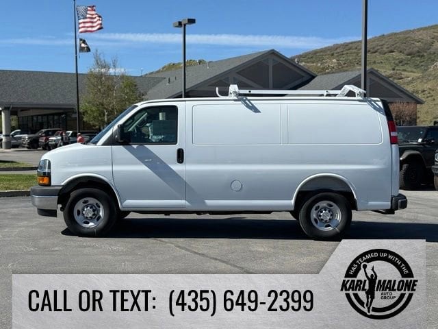 View vehicle photo 2
