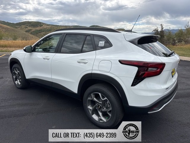 2026 Chevrolet Trax LT photo 4