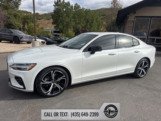 2024 Volvo S60 B5 Plus photo 3