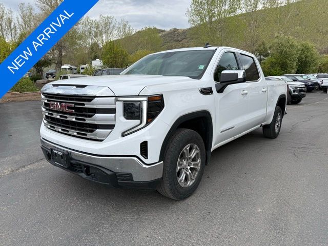 2023 GMC Sierra 4WD Crew Cab Short Box SLE's photo