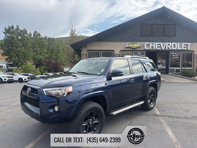 2017 Toyota 4Runner SR5 Premium photo 3
