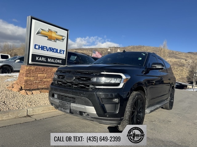 2022 Ford Expedition Limited's photo