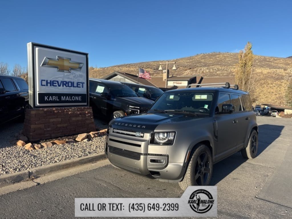 Used 2024 Land Rover Defender 110 X-Dynamic SE SUV