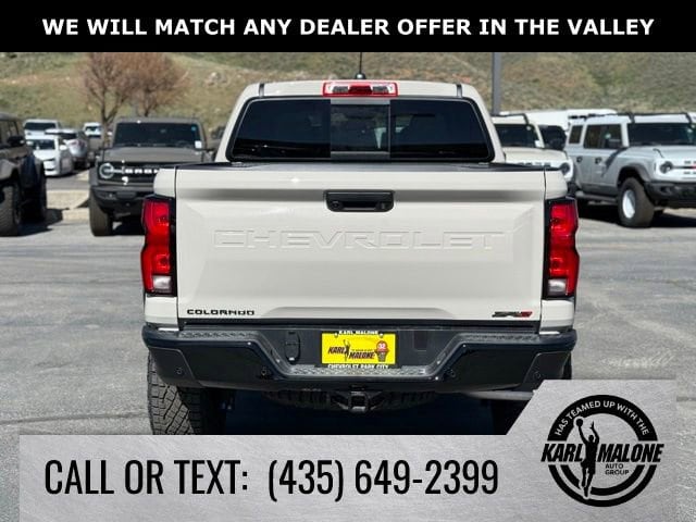 View vehicle photo 4