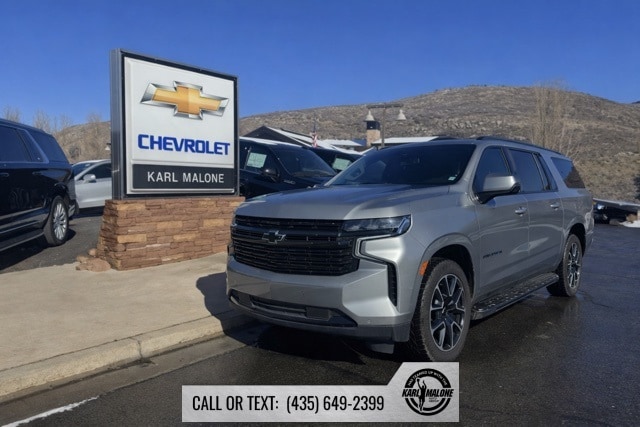 2024 Chevrolet Suburban RST's photo