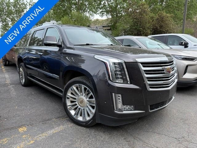 2018 Cadillac Escalade ESV AWD Platinum's photo