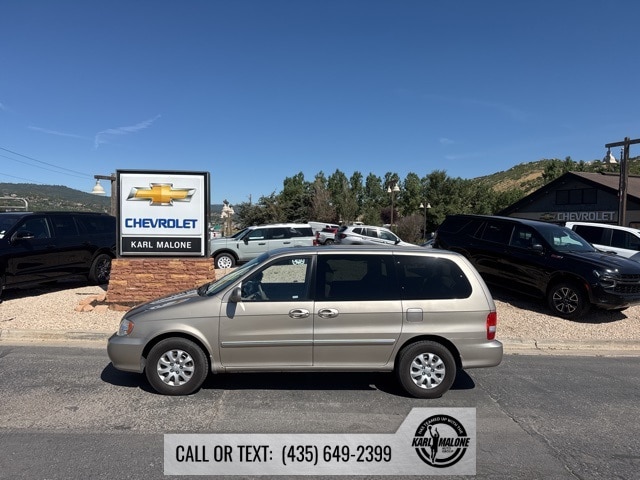 Used 2005 Kia Sedona LX with VIN KNDUP132756705298 for sale in Park City, UT