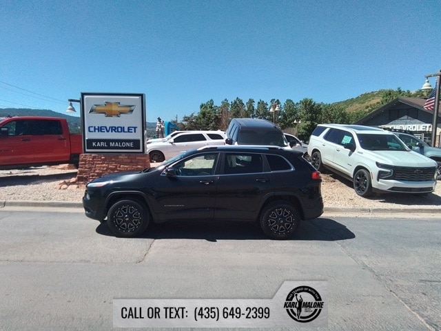 Used 2016 Jeep Cherokee Latitude with VIN 1C4PJMCS3GW114887 for sale in Park City, UT