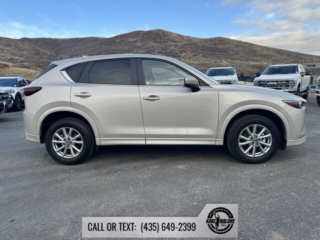2025 Mazda CX-5 2.5 S Preferred photo 3