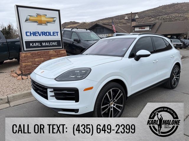2024 Porsche Cayenne Base