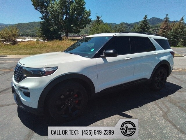 2022 Ford Explorer ST photo 3