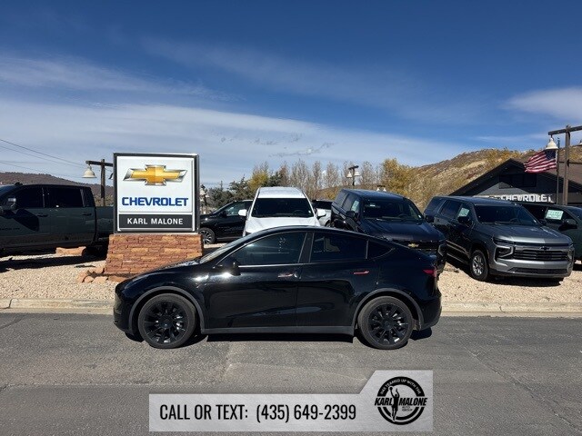 2021 Tesla Model Y Long Range photo 2