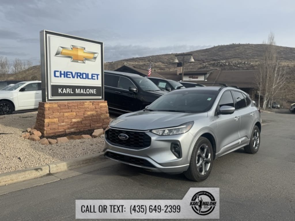 Used 2023 Ford Escape Hybrid ST-Line Select SUV