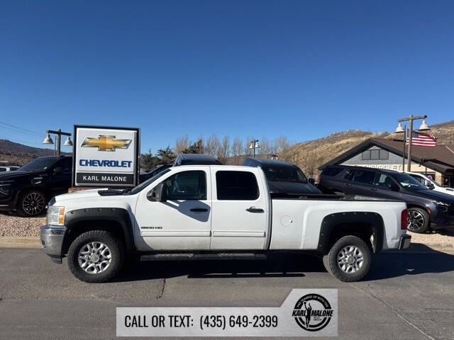 2012 Chevrolet Silverado 3500HD LT photo 2