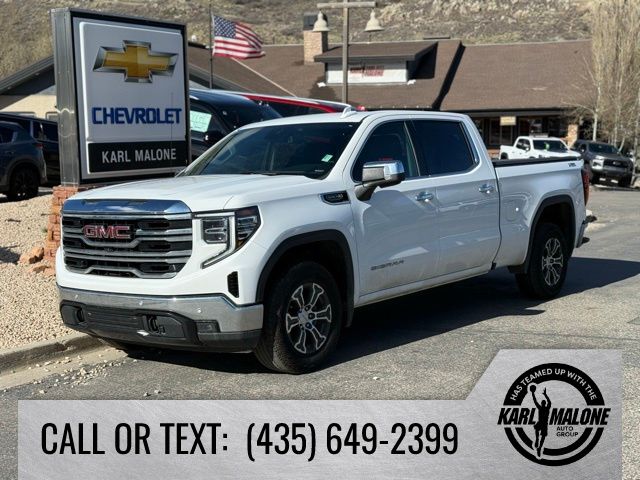 2023 GMC Sierra SLT 4WD Crew Cab Short Box's photo