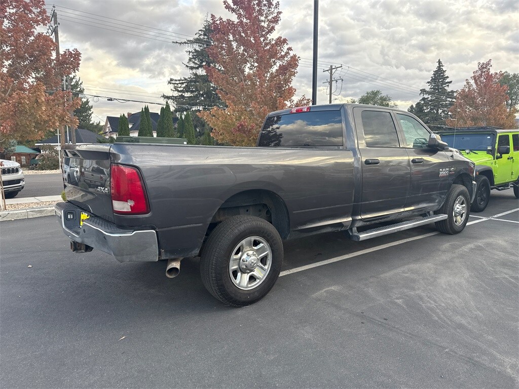 2018 Ram 3500 Tradesman photo 2