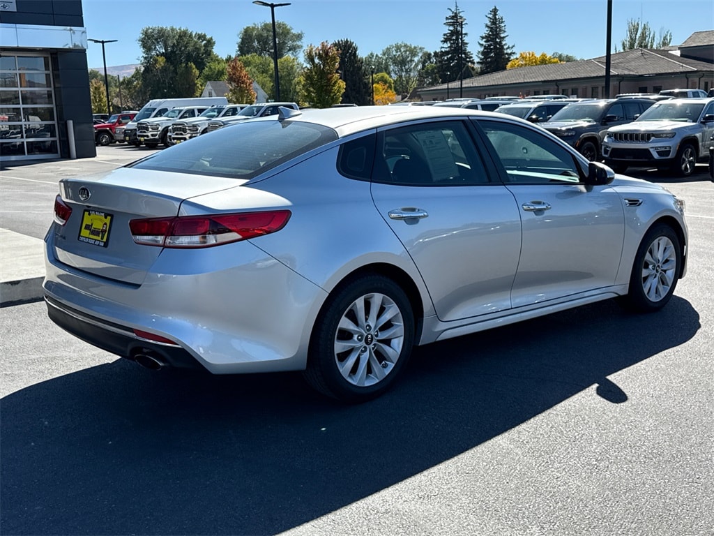 Used 2017 Kia Optima LX Sedan