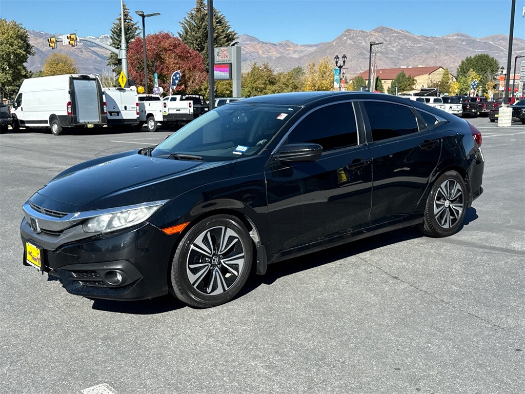 2017 Honda Civic EX-T photo 3