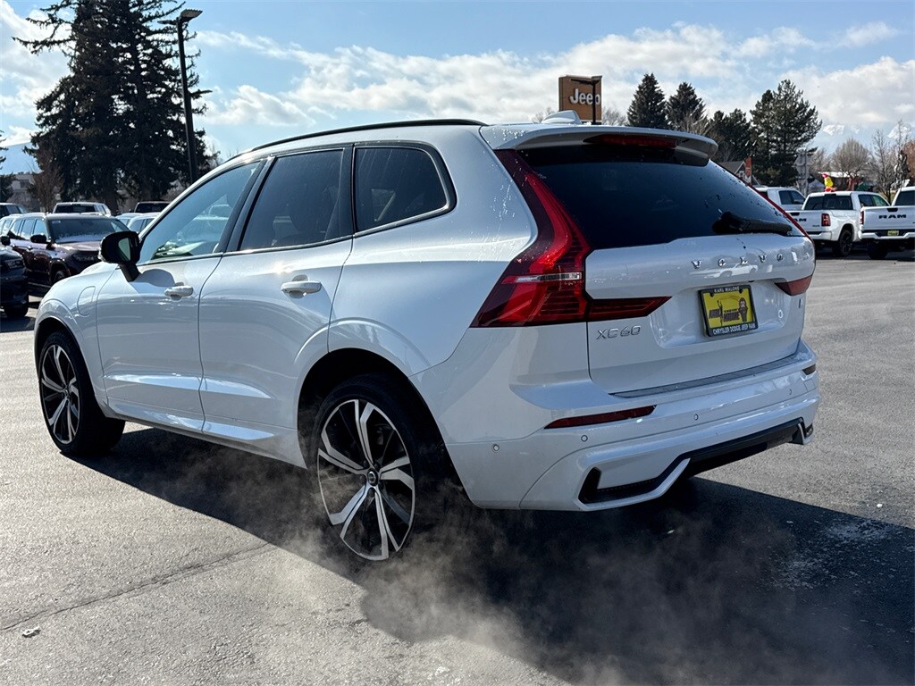 Used 2022 Volvo XC60 Recharge Plug-In Hybrid T8 R-Design SUV