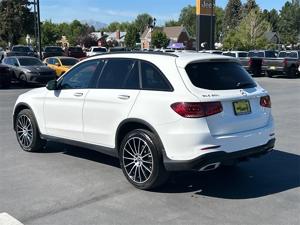 2022 Mercedes Benz GLC 300 4MATIC photo 2