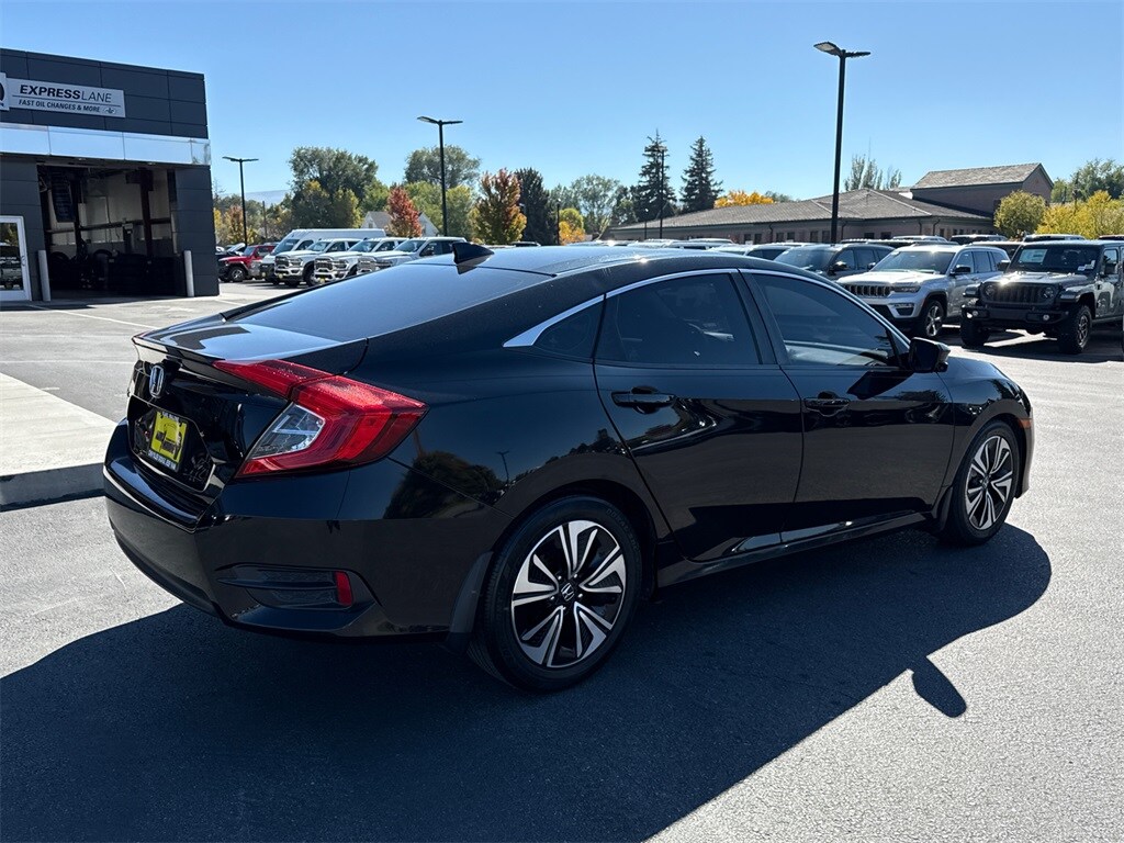 2017 Honda Civic EX-T photo 2