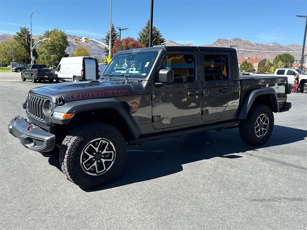 2024 Jeep Gladiator Rubicon photo 3