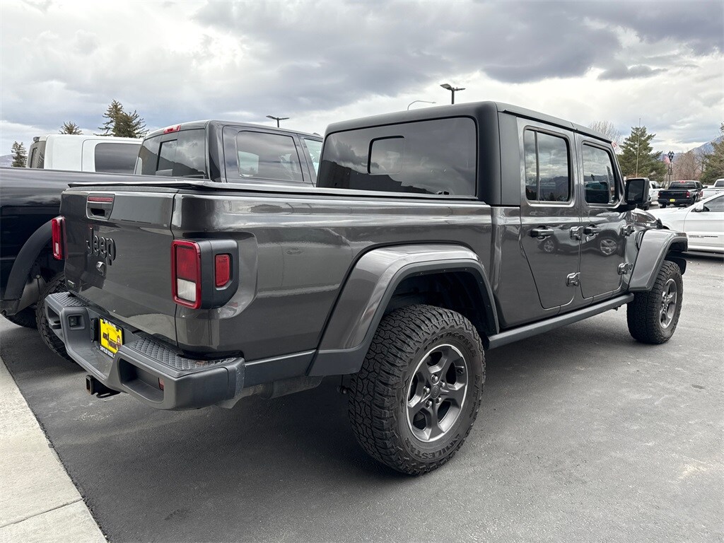 2023 Jeep Gladiator Sport photo 2