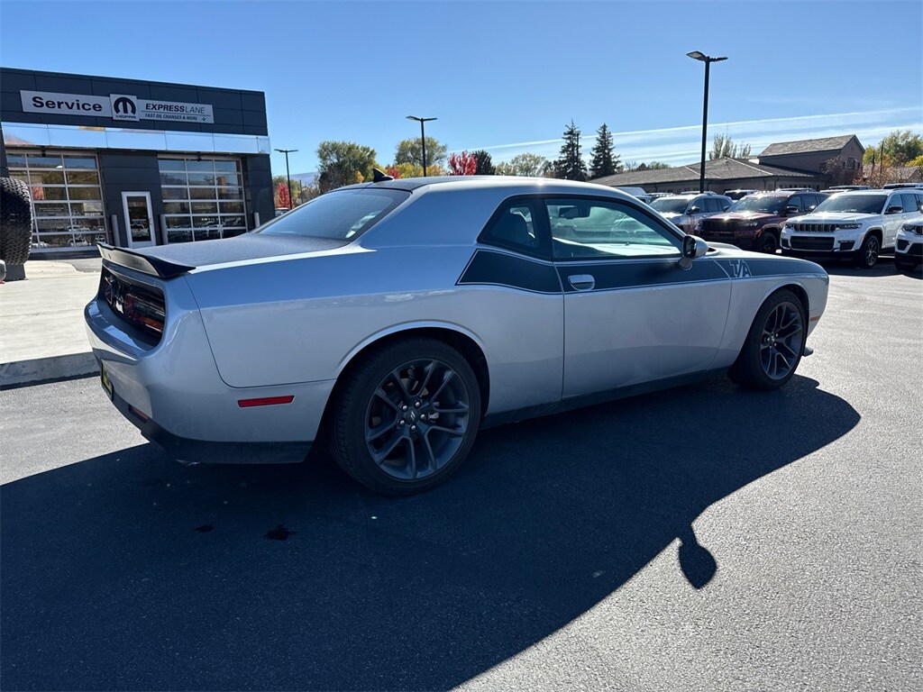 2023 Dodge Challenger R/T photo 2