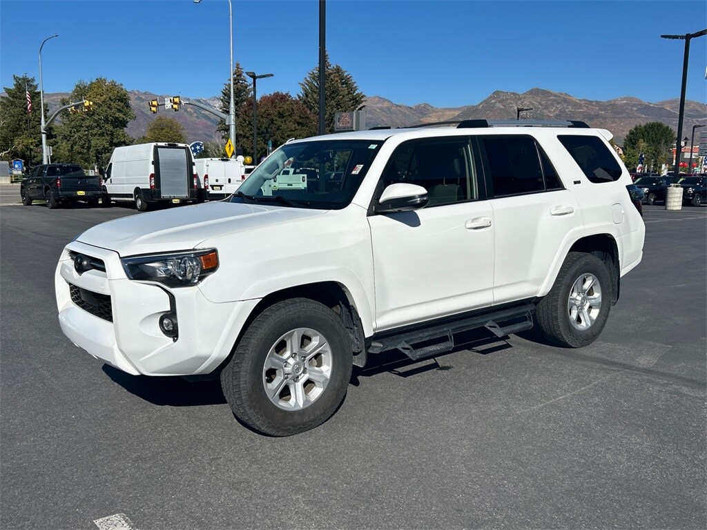 2021 Toyota 4Runner SR5 Premium photo 2