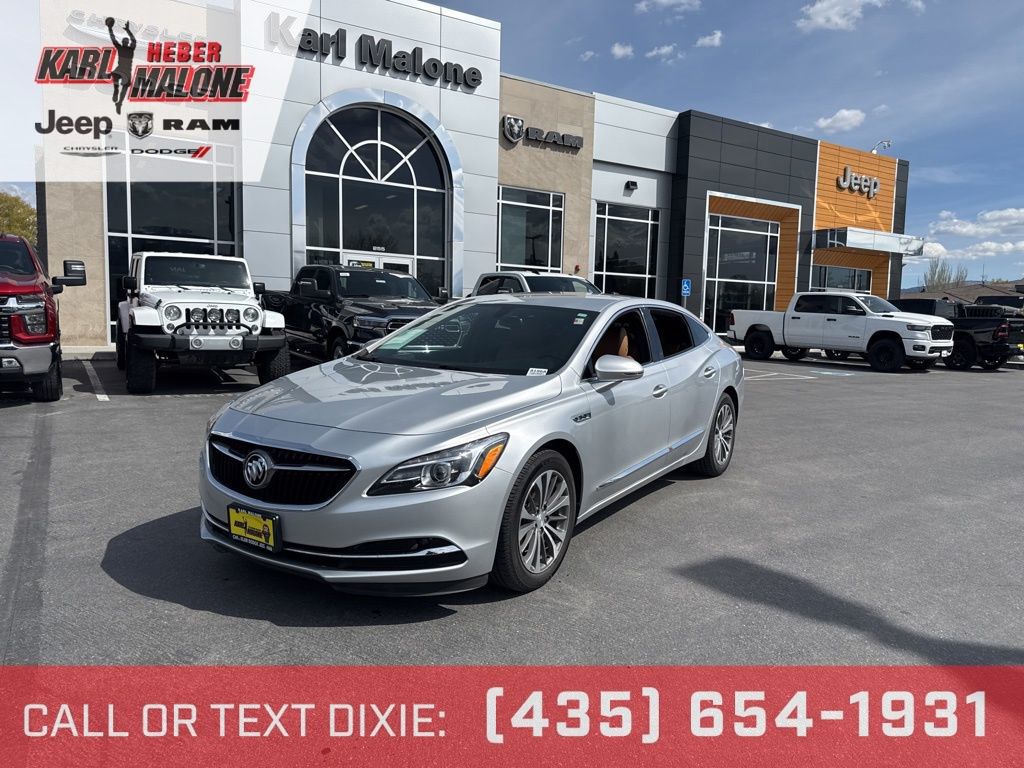 2019 Buick LaCrosse Essence's photo