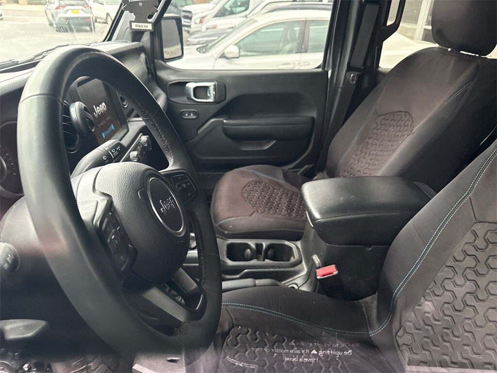 2023 Jeep Gladiator Sport photo 4