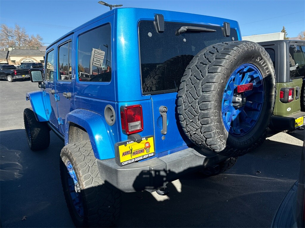 2016 Jeep Wrangler Unlimited Rubicon photo 2