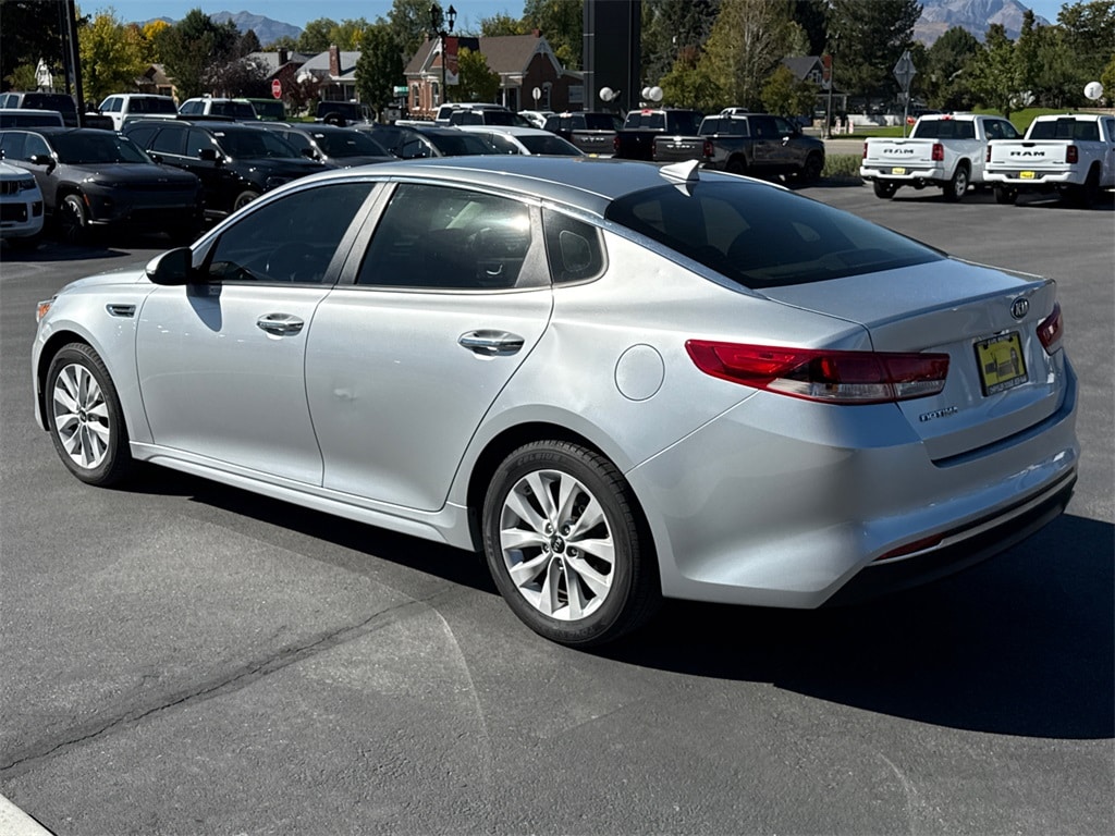 Used 2017 Kia Optima LX Sedan