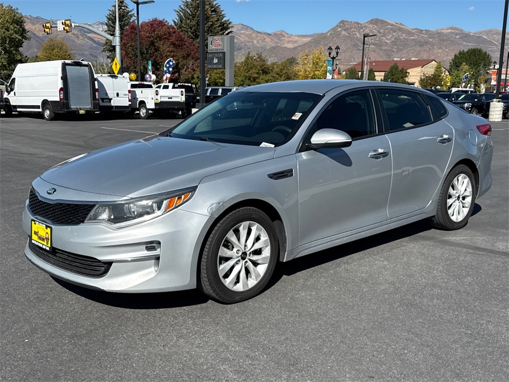 Used 2017 Kia Optima LX Sedan