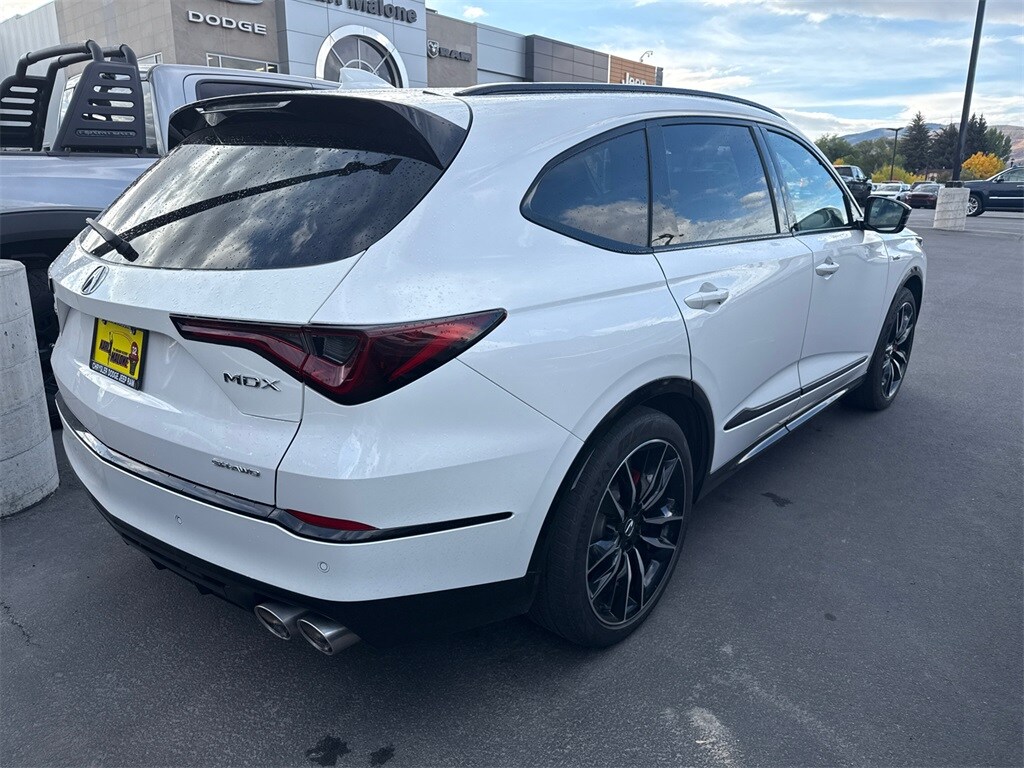 2023 Acura MDX Type S Advance SH-AWD photo 2