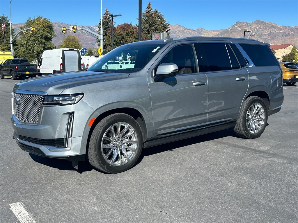 2023 Cadillac Escalade Premium Luxury Platinum photo 3